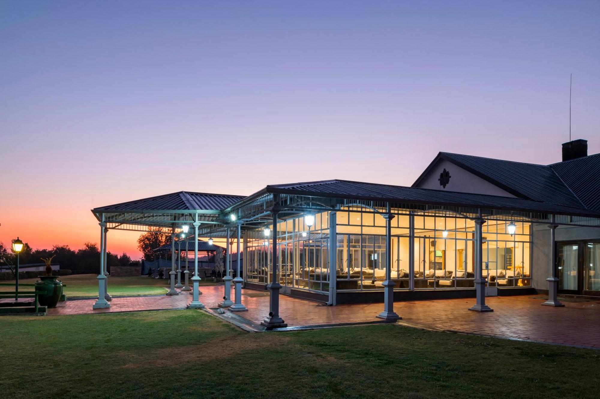 Troutbeck Resort Nyanga Exteriör bild